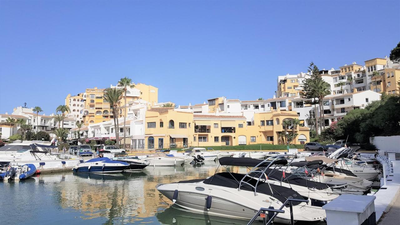 A24 Cabopino Apartament *